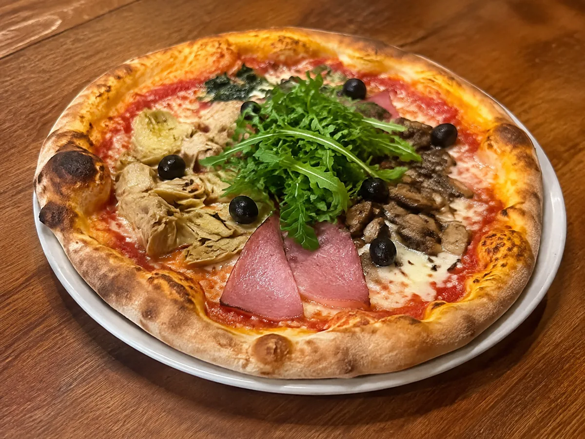 Pizza bei Rotes Haus